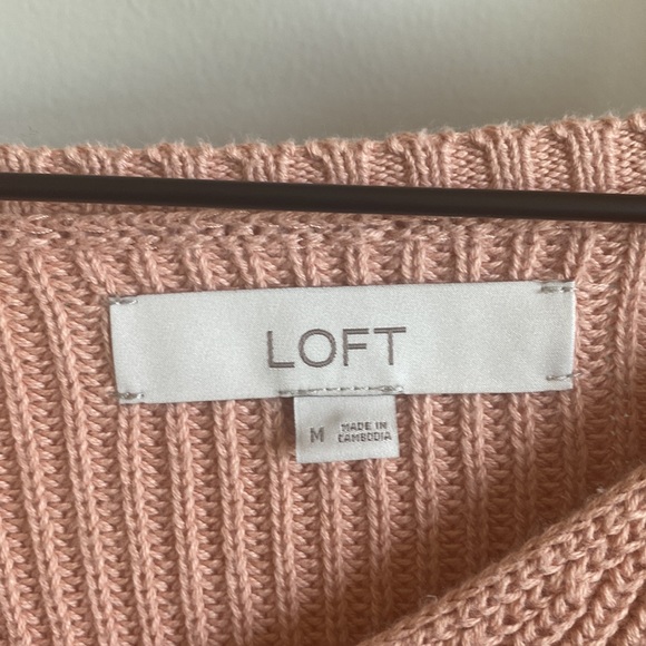 Loft Peach V-neck Puff Sleeve Sweater Sz Medium - Picture 4 of 7